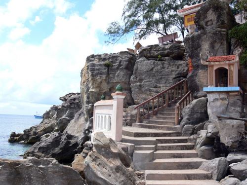 Dinh Cau Temple Phu Quoc